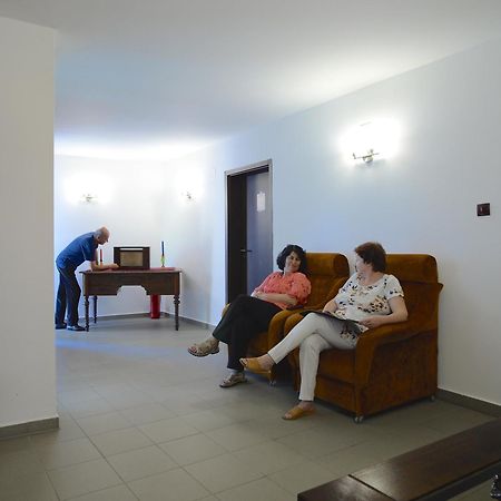 Vila Madudu Vălenii de Munte المظهر الخارجي الصورة